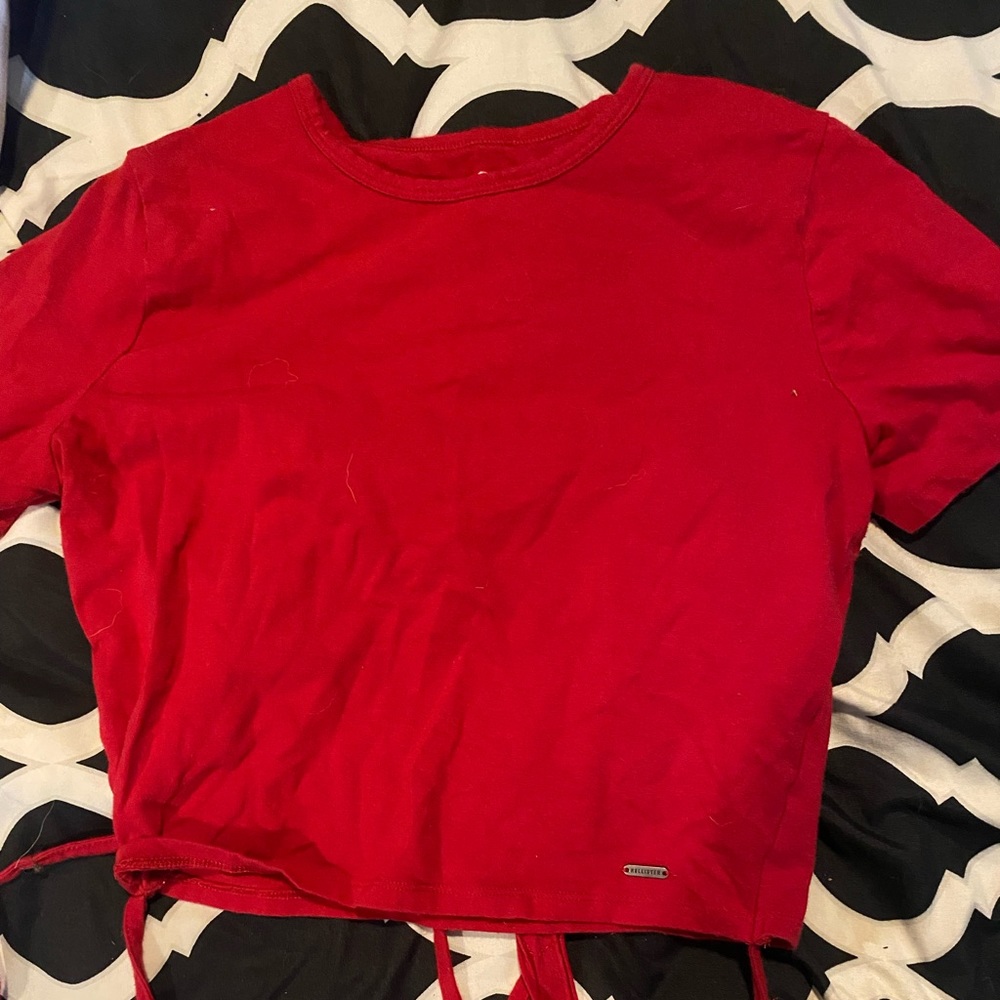 Hollister top